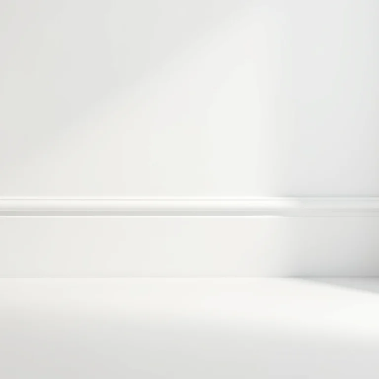 Rodapé de poliestireno branco em parede minimalista