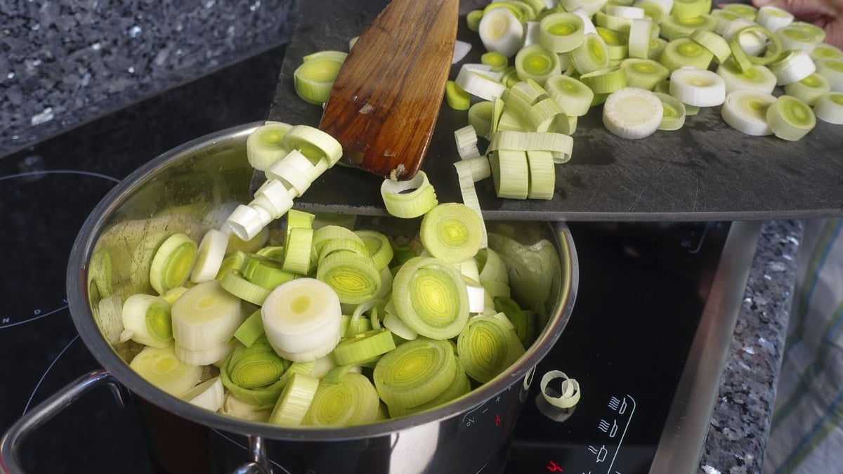 A Finalização que Impressiona: Ervas Frescas e Aromáticas - inspiração 1