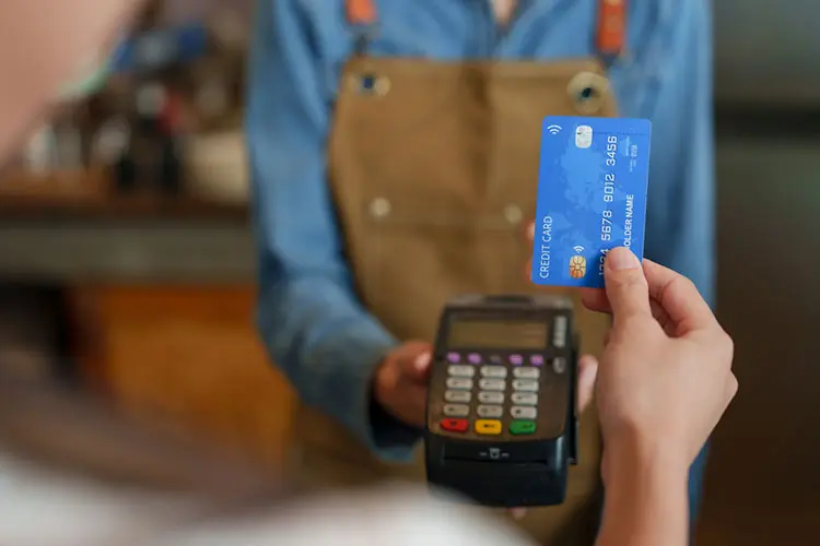 Nomad vs Wise vs Revolut: Qual conta global escolher?