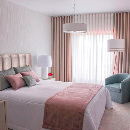 Cortinas Duplas: O Melhor dos Dois Mundos em Um Só Espaço - inspiração 2