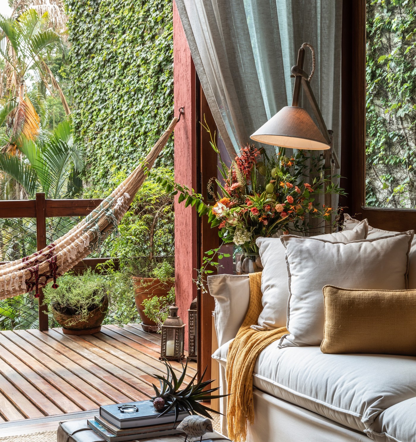 Onde comprar móveis de madeira de demolição online