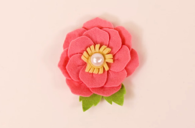 Acessórios Complementares: De Flores a Laços e Broches - inspiração 2