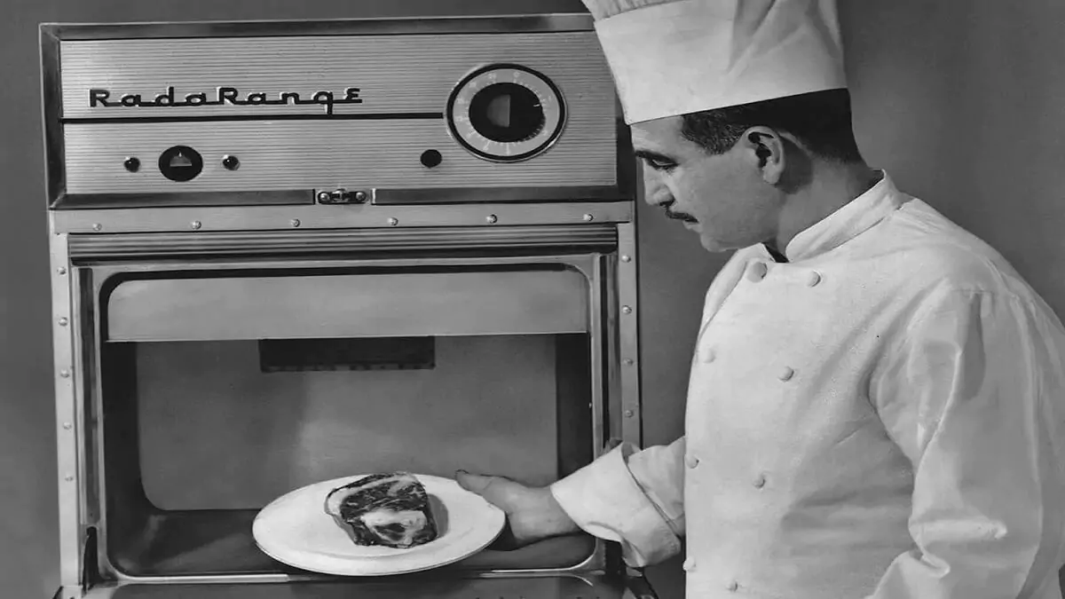 Os Primeiros Modelos Comerciais: Tamanho e Custo - inspiração 2