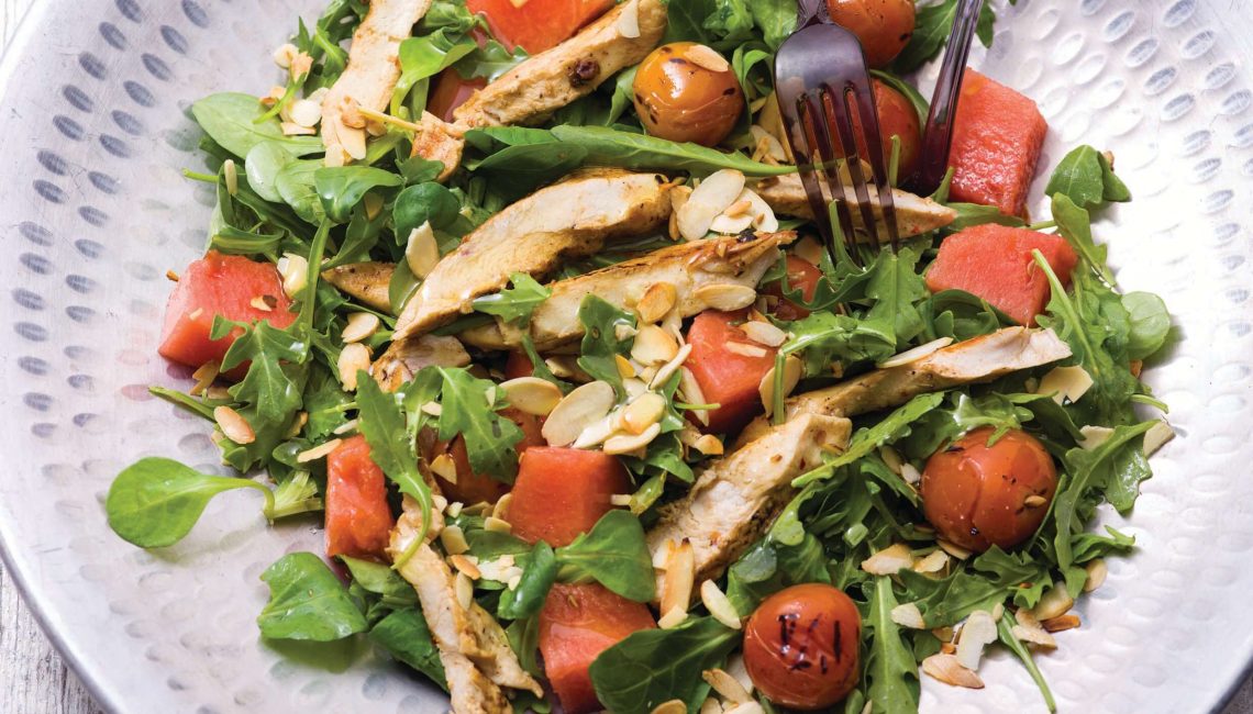 Salada de Frango com Maçã e Nozes: Texturas Contrastantes, Sabor Inesquecível - inspiração 1