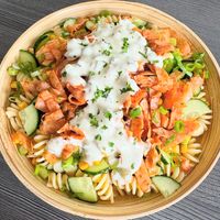 Salada de Frango com Quinoa e Vegetais Crocantes: Energia Pura - inspiração 2