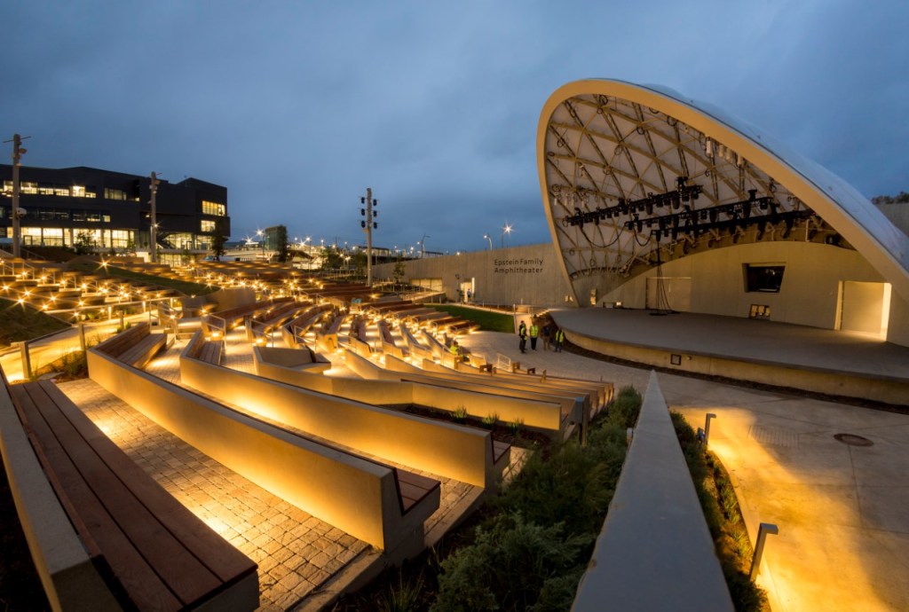 reforma de anfiteatro