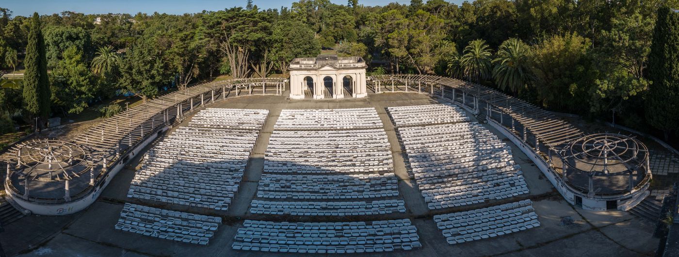 Escolha de materiais para reforma de anfiteatros: segurança e estética