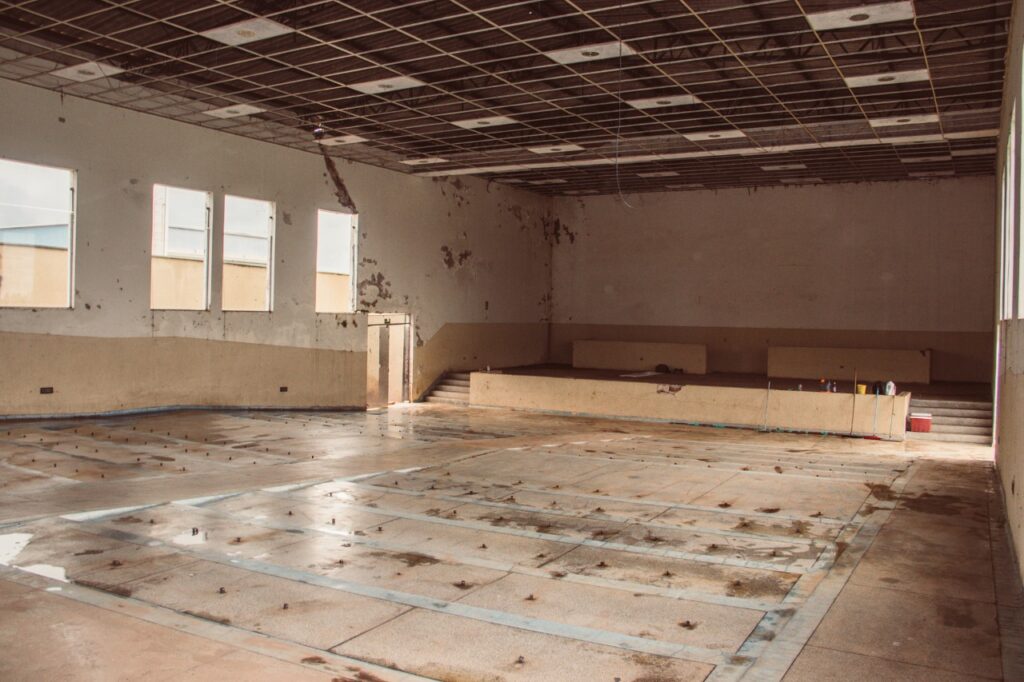 Guia completo de acessibilidade em espaços culturais segundo a NBR 9050