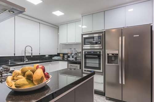 Dicas de Instalação e Medidas Essenciais para Armários Aéreos de Cozinha