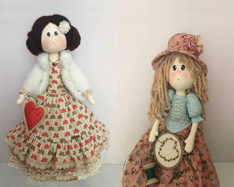 artesão em bonecas de pano mei