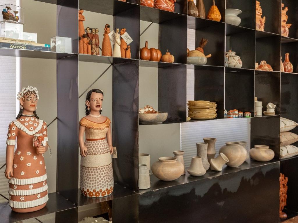 artesão em cerâmica mei