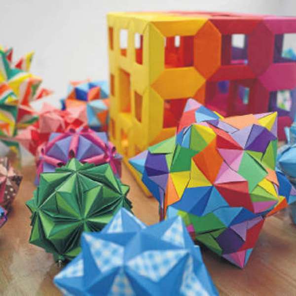 Inspirações de Sucesso no Origami: Conheça Artesãos que Lucram