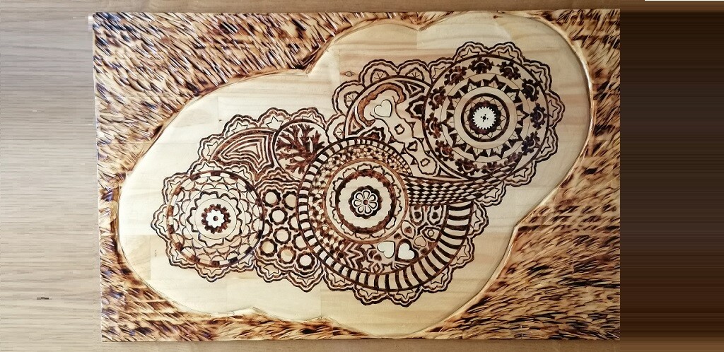 artesão em pirografia mei