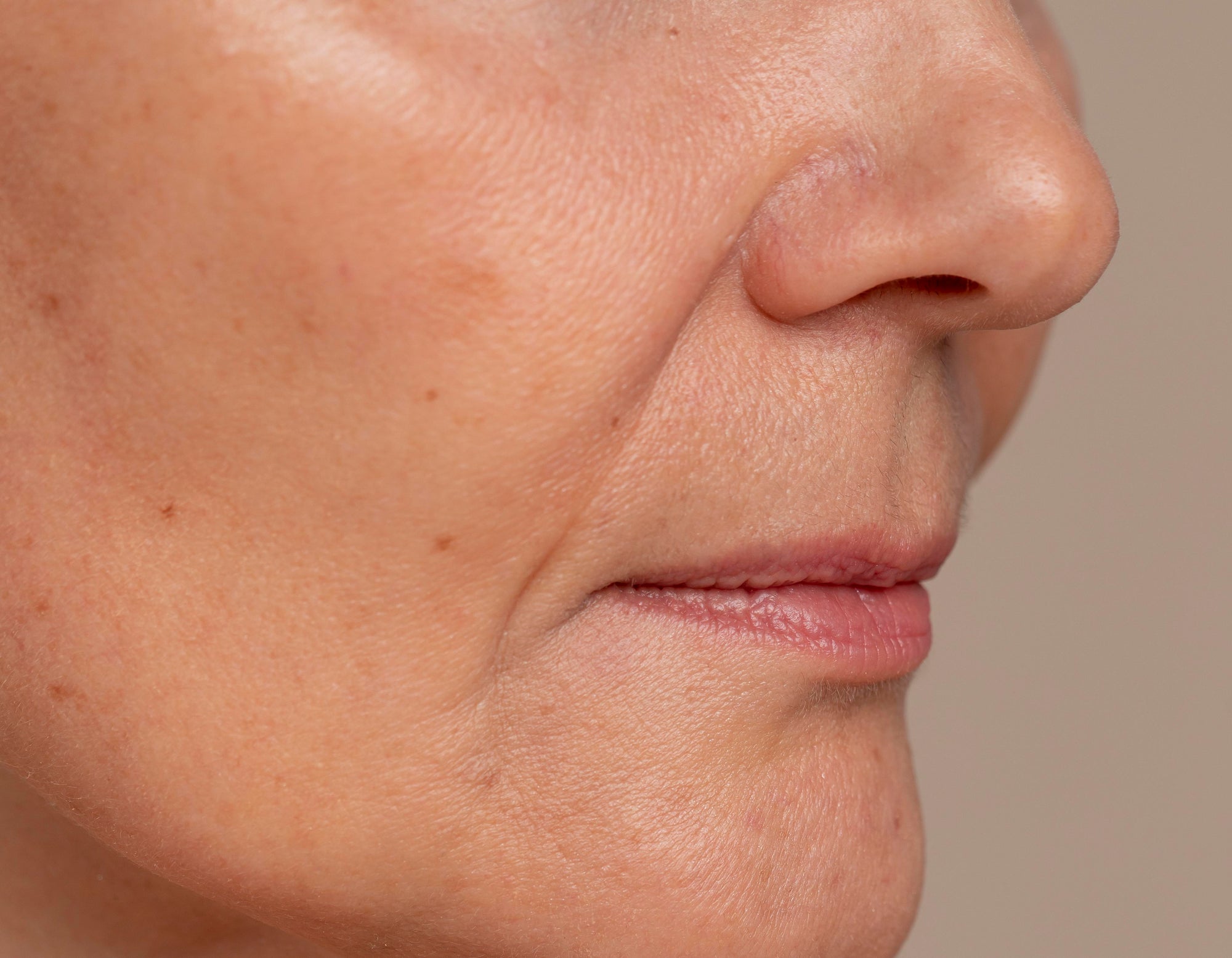 Exercícios Faciais para Bigode Chinês: Mitos e Verdades