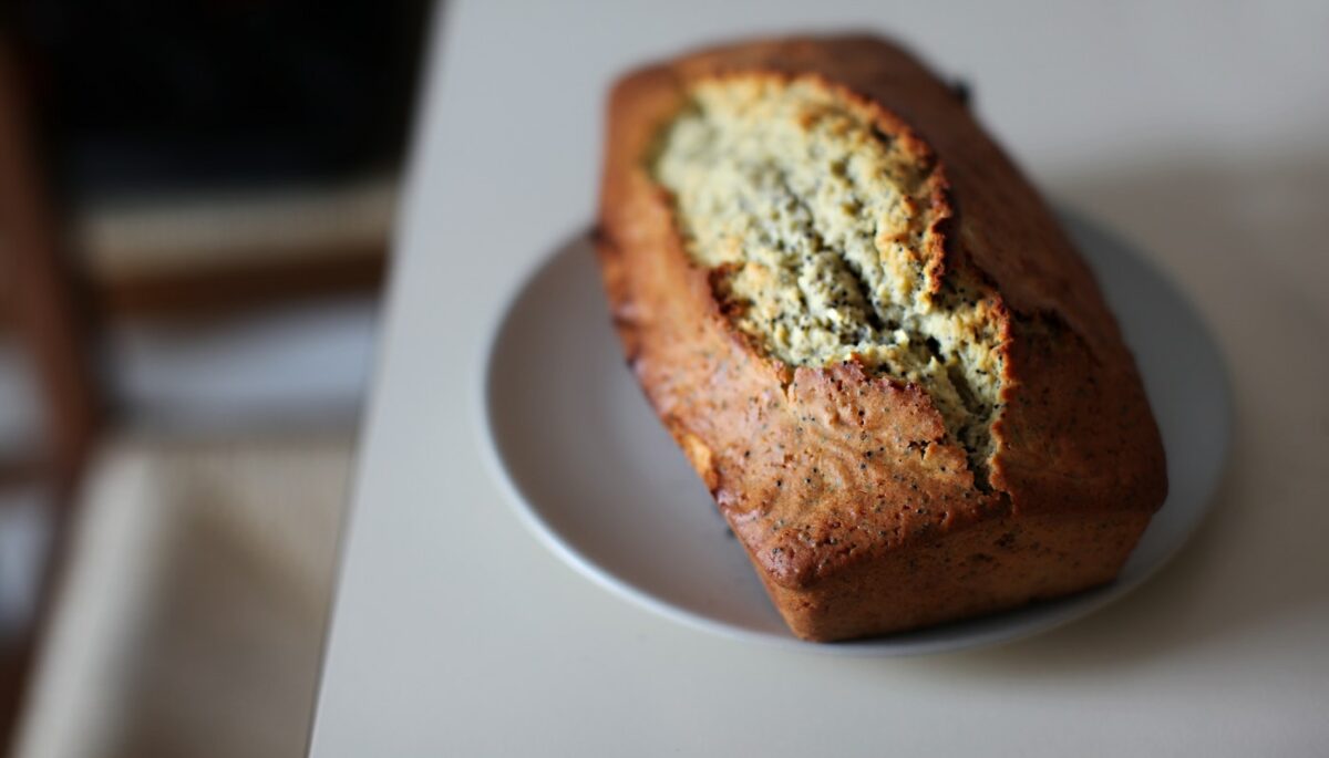 Como Fazer uma Massa Base Versátil para Bolos