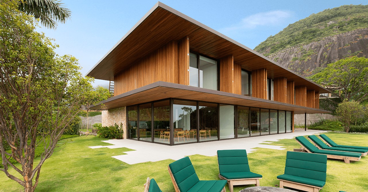 5 ideias de títulos:
1. Brise de Madeira: Guia Completo para Fachadas e Interiores
2. Transforme sua Casa com Brises de Madeira: Estilo e Funcionalidade
3. Brise de Madeira vs. WPC: Qual a Melhor Escolha para seu Projeto?
4. Quanto Custa um Brise de Madeira? Análise de Preços por Metro Quadrado
5. Brises de Madeira: Inspirações e Aplicações Criativas para sua Arquitetura