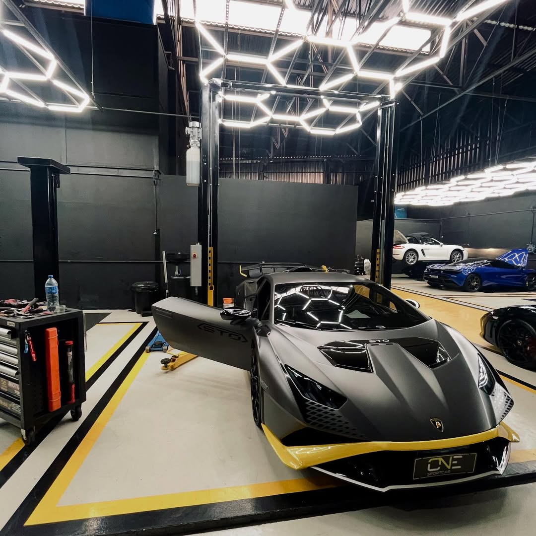 5 Dicas Essenciais para a Manutenção de Carros Importados
Como Reduzir Custos na Manutenção de Veículos Importados
Carros Importados Usados: O Que Saber Antes de Comprar
Manutenção Preventiva vs. Corretiva: Qual a Melhor para Importados?
Modelos de Carros Importados com Manutenção Acessível no Brasil