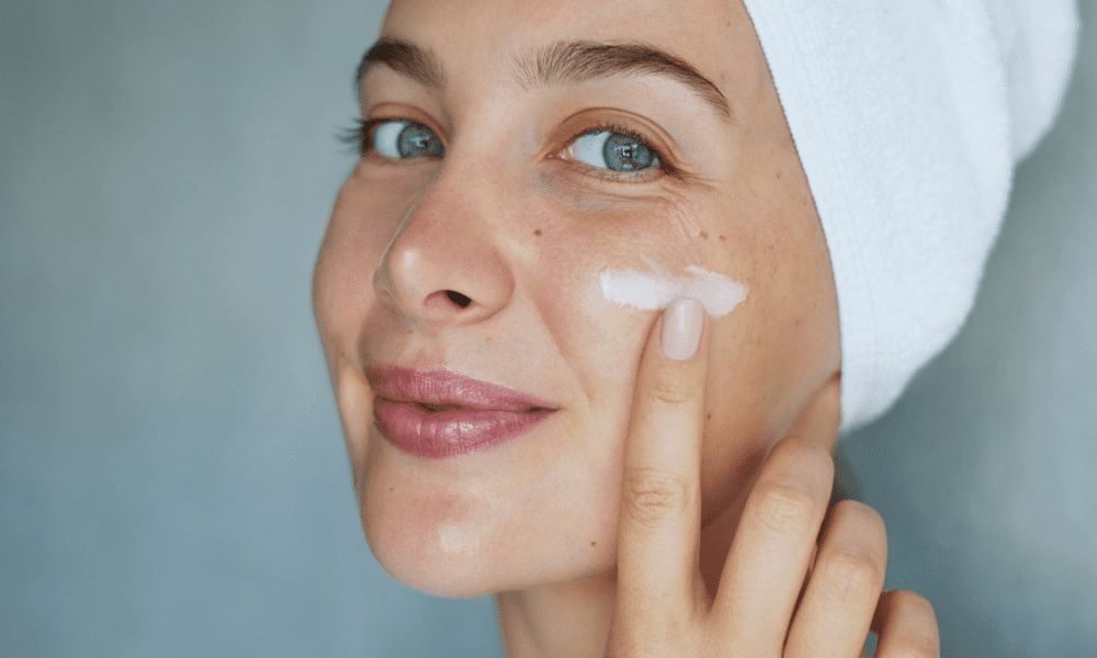 Ceramidas vs. Retinol: Posso usar juntos na rotina de skincare?