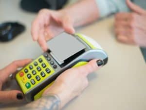 Guia Completo: Como Escolher a Maquininha de Cartão Ideal para o seu MEI