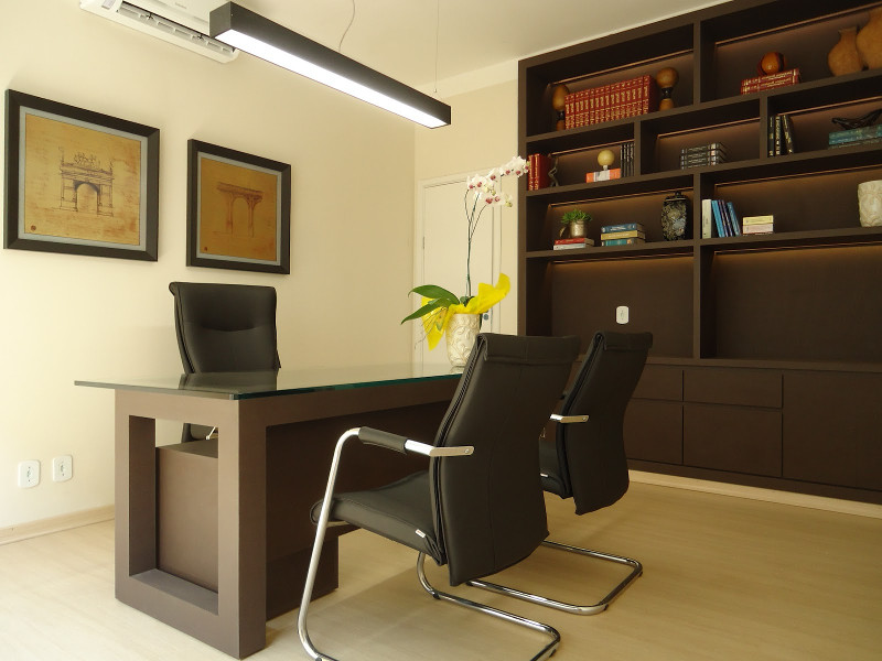 Otimizando Espaços: Dicas de Decoração para Escritórios de Advocacia Pequenos