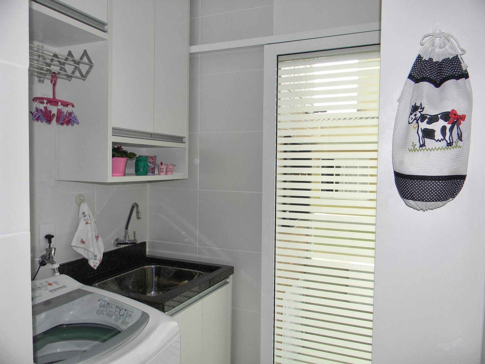 decoração de lavanderia pequena