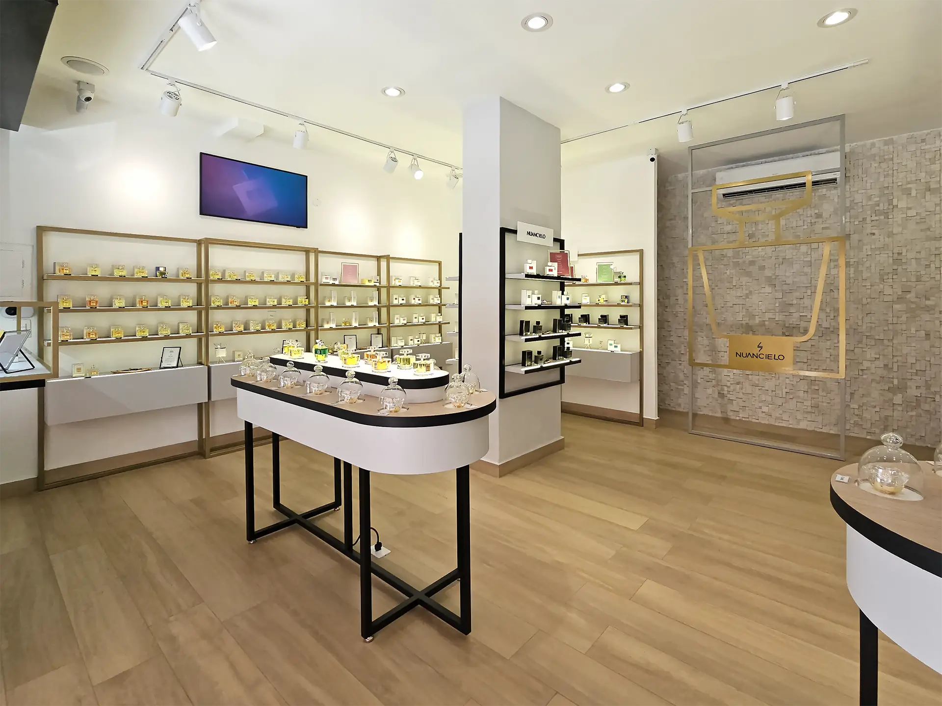 Psicologia das Cores para Atrair Clientes em Lojas de Cosméticos