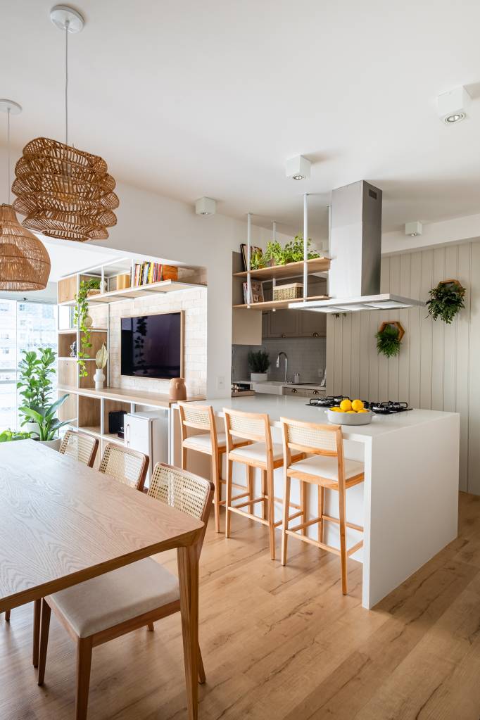 Tendências de Decoração 2025: Materiais Naturais em Ambientes Integrados