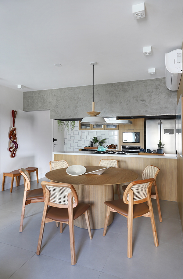 Tendências de Decoração 2025: Materiais Naturais em Ambientes Integrados