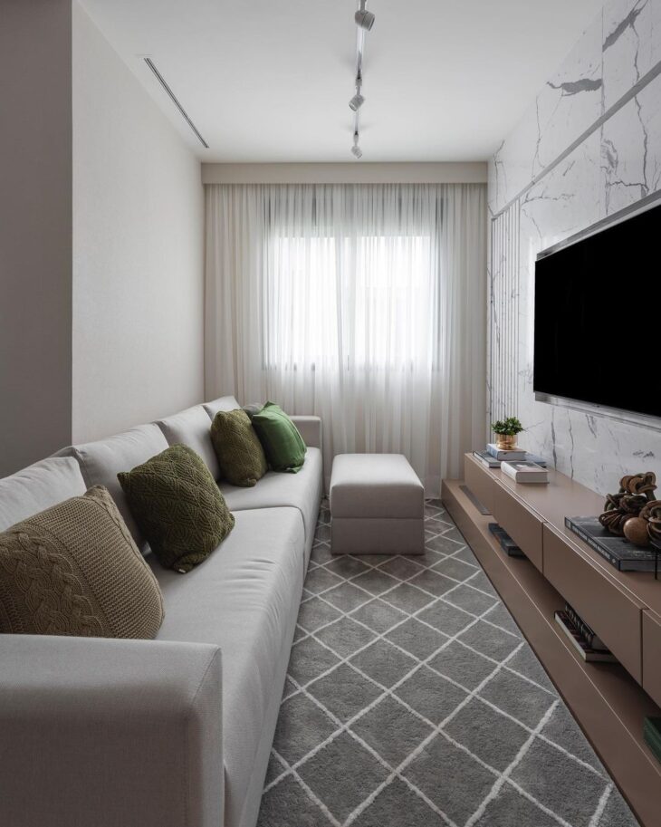 Móveis Planejados para Sala de TV Pequena: Maximizando Cada Centímetro
