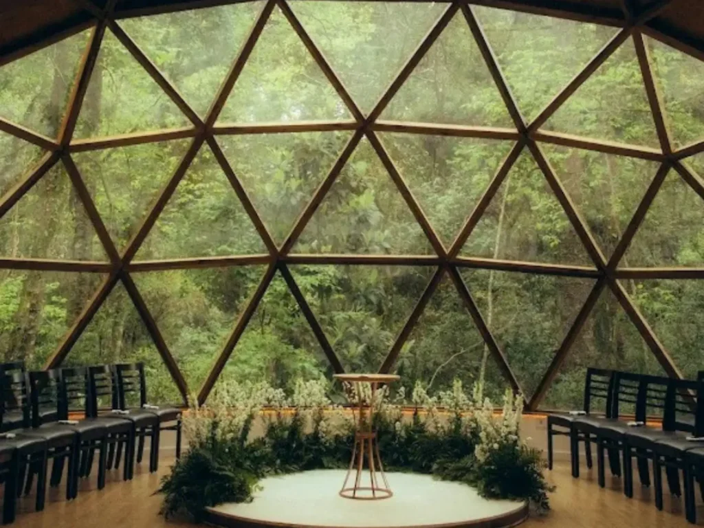 Como Funciona um Domo Geodésico: Estrutura, Materiais e Eficiência Energética