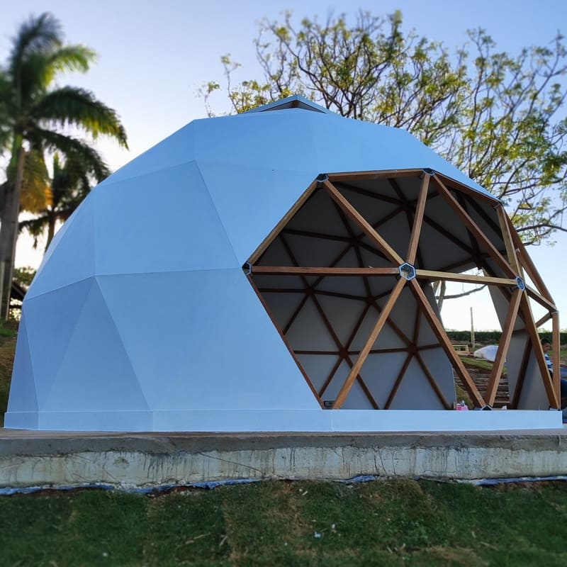 Domo Geodésico: Aplicações Criativas para Estufas, Eventos e Casas de Campo