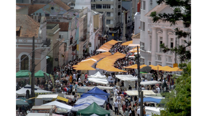 'Desafios e Estratégias para Empreendedores da Economia Criativa'