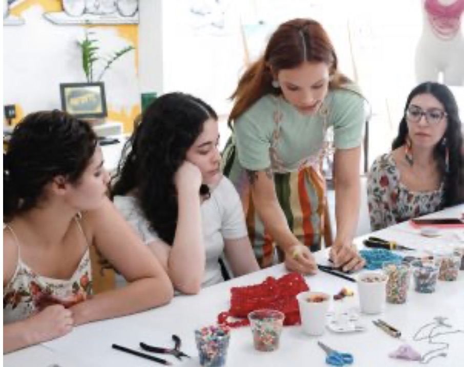 'Marketing Digital e Games: Pilares de Crescimento na Indústria Criativa'