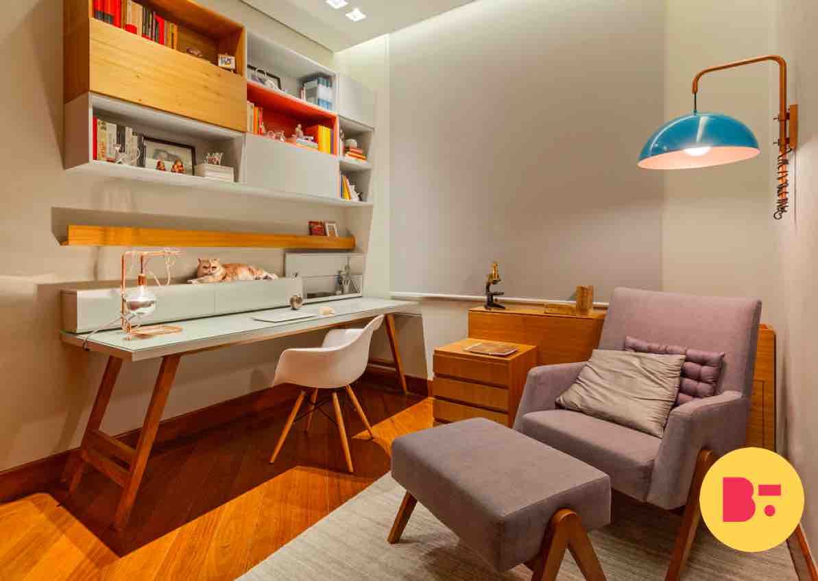 5 ideias de títulos:
1. Transforme seu Home Office: Dicas Essenciais para Máxima Produtividade.
2. Home Office Produtivo: Organize seu Espaço e Tempo para o Sucesso.
3. Aumente sua Eficiência em Casa: Estratégias de Foco e Bem-Estar.
4. Carreiras em Alta no Home Office: Descubra as Profissões Mais Lucrativas.
5. Desvendando o Home Office: Como Conciliar Trabalho e Vida Pessoal.