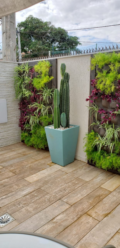 jardim vertical para muro externo
