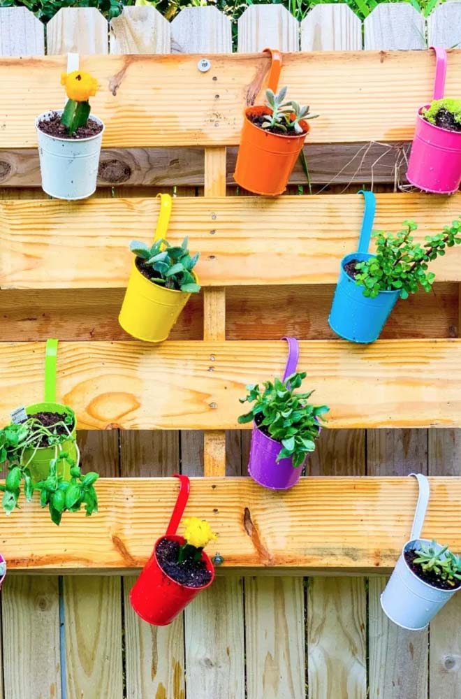 jardim vertical para plantas aromáticas