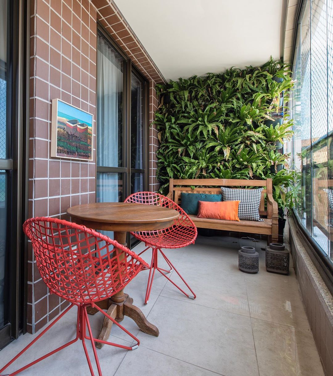 Módulos Autoirrigáveis para Jardim Vertical: A Solução Perfeita para Quem Tem Pouco Tempo