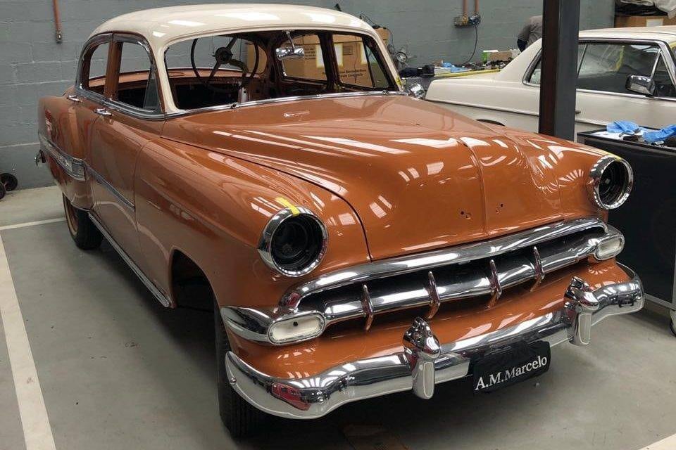 manutenção de carro antigo