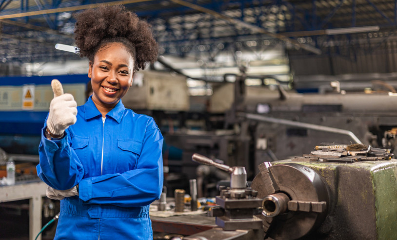 5 ideias de títulos:
1. Desmistificando a Mecânica: Guia Completo para Mulheres
2. Seu Carro em Boas Mãos: Cursos de Mecânica que Empoderam
3. Kit Essencial no Porta-Malas: O Que Toda Mulher Motorista Precisa Saber
4. De Olho no Painel: Entenda os Sinais do Seu Carro
5. Onde Aprender Mecânica Básica: Opções Gratuitas e Pagas