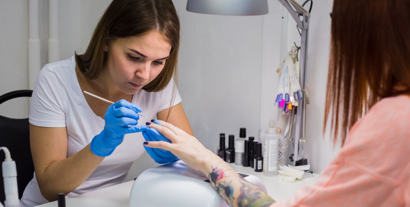 Entenda os Benefícios Previdenciários da Manicure MEI