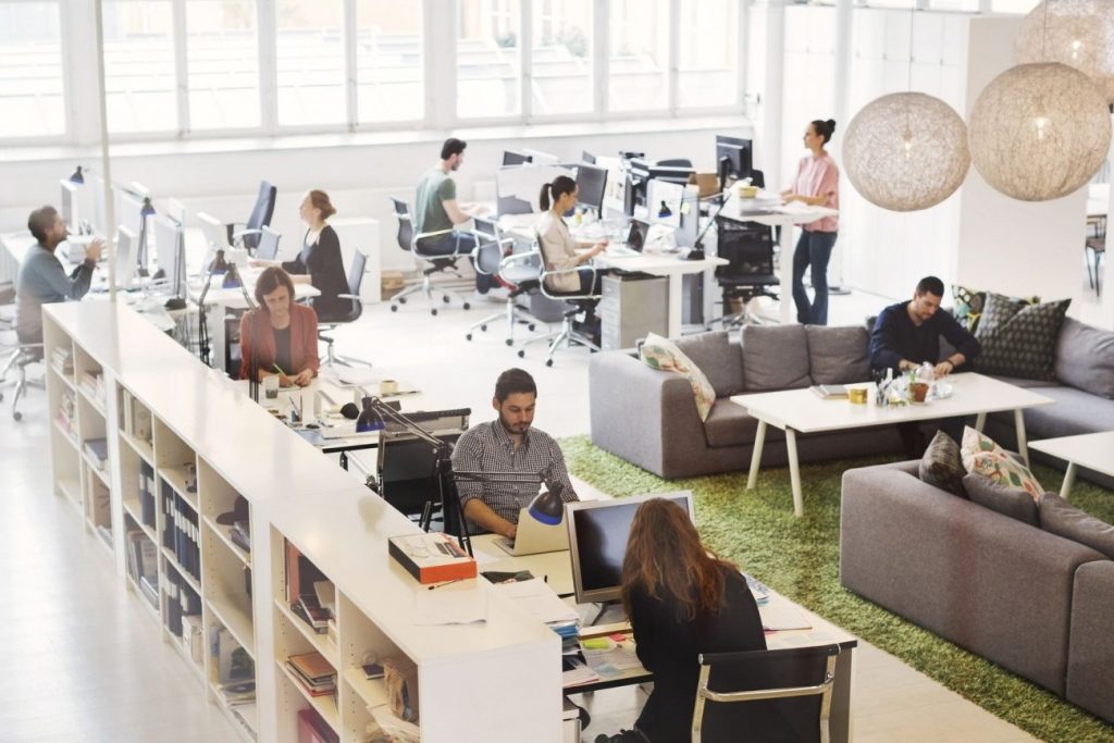 5 ideias de títulos:
1. Coworking: A Solução Inteligente para Reduzir Custos e Aumentar sua Produtividade
2. Networking e Flexibilidade: Os Pilares do Sucesso em um Espaço de Coworking
3. Como Escolher o Coworking Ideal para o Seu Negócio: Um Guia Completo
4. Coworking vs. Escritório Tradicional: Qual a Melhor Opção para Você?
5. O Futuro do Trabalho é Compartilhado: Entenda o Crescimento do Coworking no Brasil