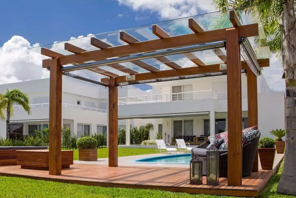 Pergolado Rústico vs. Moderno: Qual Estilo Combina Mais com Seu Espaço?