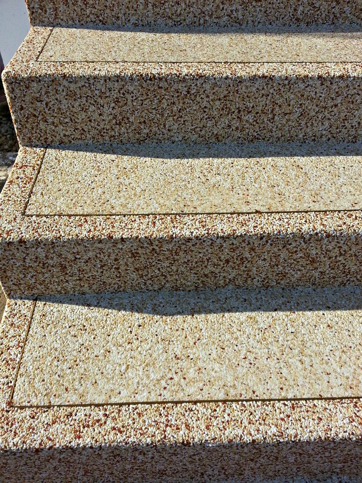 Guia Completo: Como Escolher o Piso Fulget Ideal para sua Área Externa; Piso Fulget Resinado vs. Cimentício: Qual a Melhor Opção para Seu Projeto?; Preço do Piso Fulget por m²: Quanto Custa Instalar e Onde Economizar; Manutenção do Piso Fulget: Dicas Essenciais para Conservar seu Revestimento; Piso Fulget Drenante: A Solução Perfeita para Bordas de Piscina e Áreas Úmidas