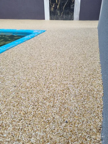 Guia Completo: Como Escolher o Piso Fulget Ideal para sua Área Externa; Piso Fulget Resinado vs. Cimentício: Qual a Melhor Opção para Seu Projeto?; Preço do Piso Fulget por m²: Quanto Custa Instalar e Onde Economizar; Manutenção do Piso Fulget: Dicas Essenciais para Conservar seu Revestimento; Piso Fulget Drenante: A Solução Perfeita para Bordas de Piscina e Áreas Úmidas