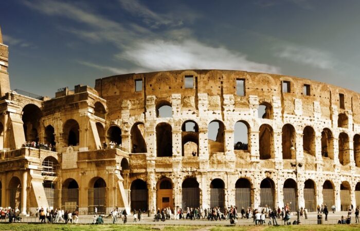 A Dinastia Flávia e seu Legado em Roma