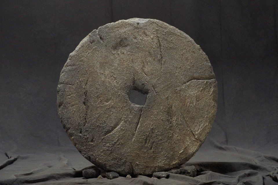 Da Argila ao Asfalto: A Fascinante História da Roda de Oleiro