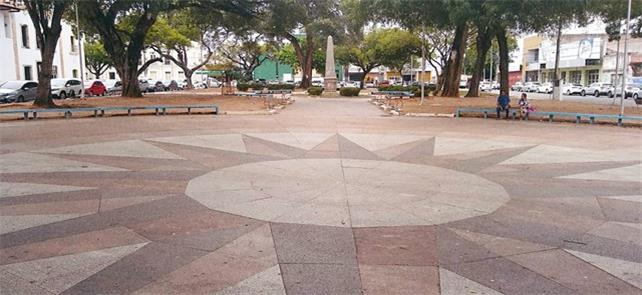 O Impacto das Obras de Calçadão no Turismo Local: Casos de Sucesso