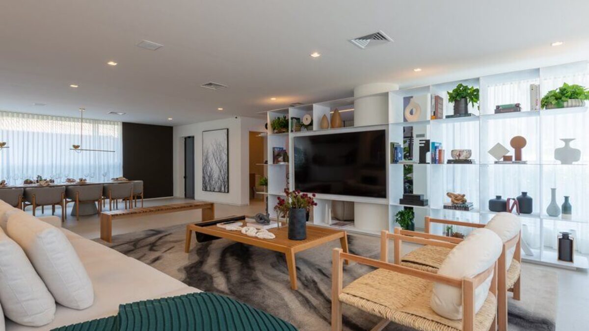 5 ideias de títulos:
1. Reforma de Pousada: Guia Completo para Valorizar seu Negócio
2. Transforme sua Pousada: Dicas Essenciais de Planejamento e Execução
3. Retrofit Hoteleiro: Modernize sua Pousada com Estratégia e Sustentabilidade
4. Otimizando o Fluxo e o Conforto: Reformas Prioritárias em Pousadas
5. Gestão Inteligente Durante a Reforma: Mantenha sua Pousada Operacional