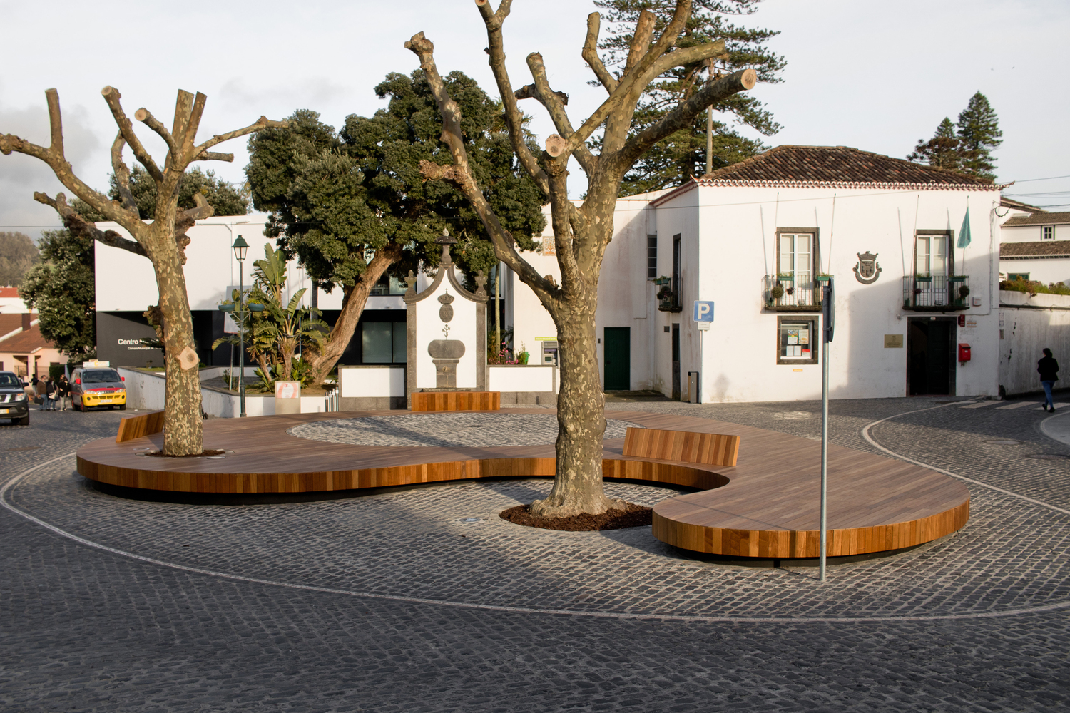 reforma de praça pública