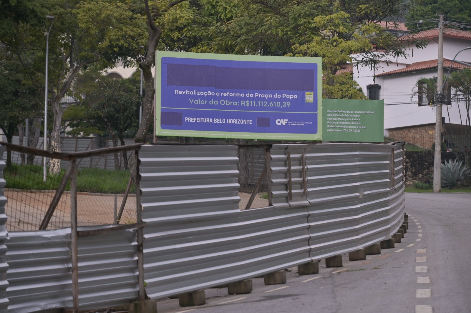 5 ideias de títulos:
1. Reforma de Praças: Um Guia Completo para Revitalização Urbana
2. Como Solicitar a Reforma de uma Praça Pública na Sua Cidade
3. Aspectos Legais e Técnicos Essenciais na Reforma de Praças
4. O Papel da Comunidade na Revitalização de Espaços Públicos
5. Benefícios da Reforma de Praças para o Bem-Estar Social